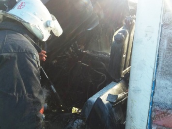 За минувшие сутки спасатели Николаевщины дважды тушили горевшие автомобили