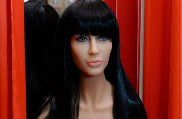 В Каменском откроют бордель с интим-куклами