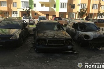 В Коцюбинском под Киевом сожгли две машины местной чиновницы