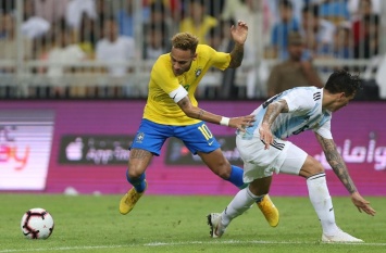 Миранда в компенсированное время приносит Бразилии победу над Аргентиной