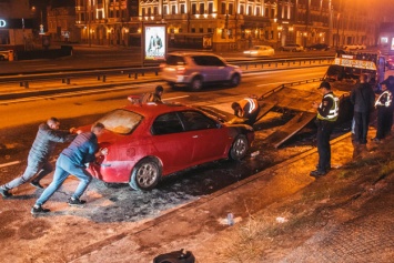 В Киеве - автомобильные пожары