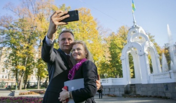 Харьков: на полях визита политического "рукоблуда" с нацистским душком