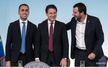 Власти Италии утвердили проект бюджета несмотря на критику ЕС