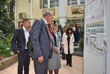 Выставка студенческих проектов «Модели живого города» открылась в Симферополе