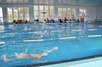 В Кременной состоялся чемпионат Луганской области по плаванию