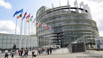 Европарламент раскритиковал Россию за действия в Азовском море