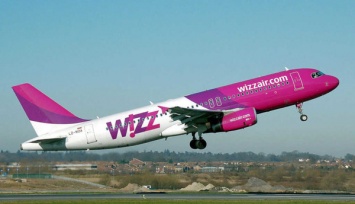 Самолет Wizz Air продолжил рейс после экстренной посадки в аэропорту Румынии