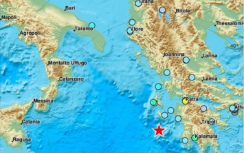 После землетрясения у берегов Греции объявлена угроза цунами