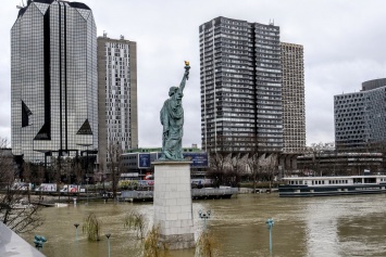 Франция выслала иранского дипломата, причастного к подготовке взрыва