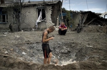 Фотограф опубликовала проникновенные снимки разрушенного Донбасса: Они изуродовали часть моей страны