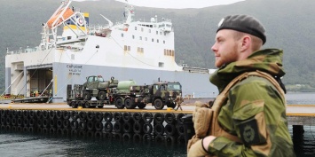 Журналист Die Welt назвал учения НАТО в Норвегии "баловством"