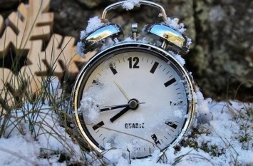 Переход на зимнее время: украинцы получат час «лишнего» сна