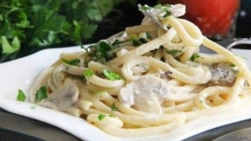 Полезные и вкусные рецепты: как приготовить пасту с белыми грибами в сливочном соусе