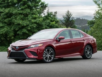 Эксперты назвали минусы Toyota Camry с пробегом