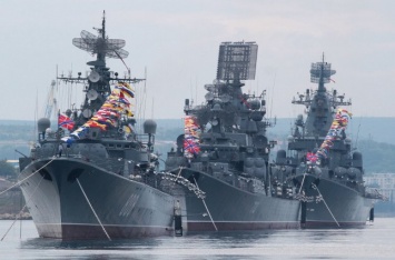 В ВМФ рассказали, почему Россия не использует в Азовском море крупные корабли