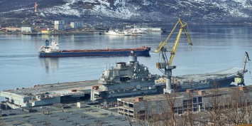 В ОСК рассказали о размере дыры в борту "Адмирала Кузнецова"