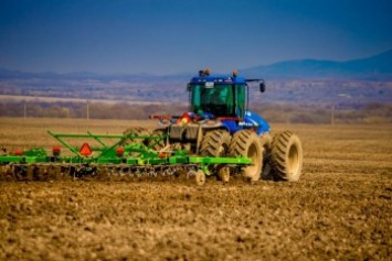 Крымские аграрии засеяли озимыми более 400 тысяч гектаров