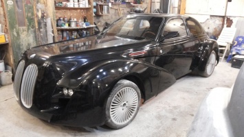 Украинец построил яркое купе BMW в стиле 30-х годов