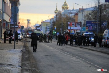 Мужчина погиб в результате взрыва у здания ФСБ в российском Архангельске