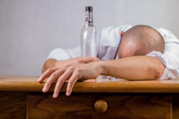 Психологи: ответственность общества приведет к снижению роста алкоголизма