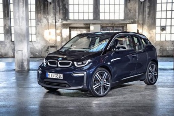 BMW назвала цены на новые электрокары BMW i3 и i3s для РФ