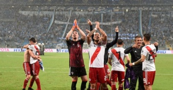 Бока Хуниорс и Ривер Плейт впервые в истории вместе вышли в финал Кубка Либертадорес - но матч может не состояться