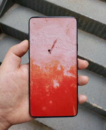 Samsung Galaxy S10 может получить больший экран, лишившись сканера радужки глаз