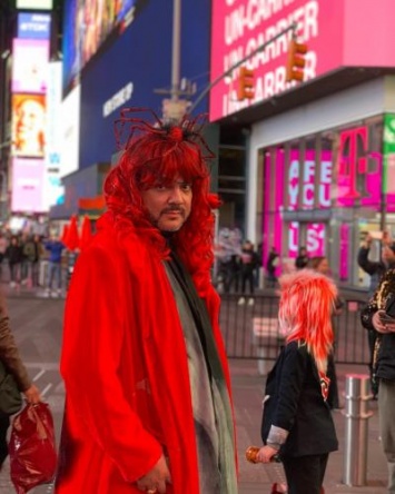 «Цвет настроения красный»: Девушка Киркорова намекнула фанатам на новый хит