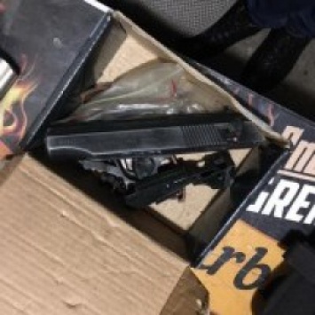 В Мелитополе СБУ задержала торговца оружием (фото, видео)
