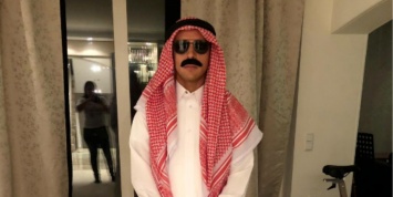 Футболиста "Баварии" заставили извиниться за костюм террориста на Хэллоуин