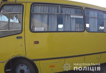 Под Киевом 15-летняя девочка выпала из движущейся маршрутки