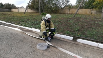 Спасатели провели пожарно-тактические учения в здании котельной пгт Нижнегорский
