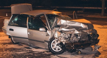 В Днепре водитель на BMW уходил от погони и устроил ДТП с тремя пострадавшими