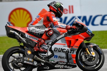 MotoGP: Лоренцо снова вышел из игры, Миккеле Пирро занял его Ducati GP18 в Сепанге