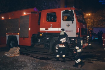 В Днепре при пожаре погибли двое взрослых и ребенок