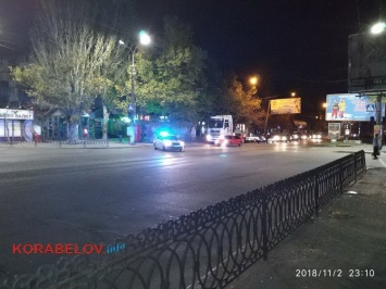 Ночью в Корабельном районе Николаева перекрыли движение: транспортировали ветряки. ВИДЕО