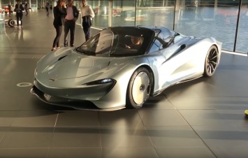 Самый экстремальный гиперкар McLaren впервые засняли вживую