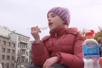Скандал с тортом в Харькове: затравленная школьница сделала смелое заявление