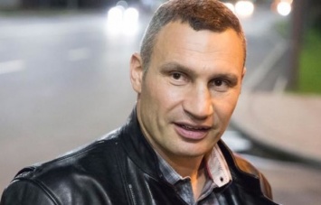 Кличко и его заместители в октябре получили 300 тыс. грн зарплаты