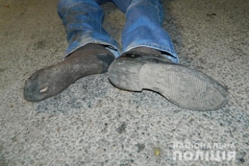 В Тернопольской области водитель переехал пьяного мужчину, заснувшего посреди дороги
