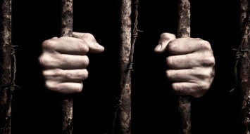 В Николаеве вора-рецидивист приговорили к 4 годам тюрьмы за кражу и грабеж