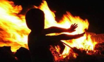 По факту гибели троих детей во время пожара в Запорожской области открыто уголовное дело