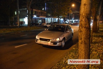 В Николаеве Opel сбил пьяного пешехода