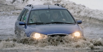 На одной из улиц Одессы авария канализационной станции: обещают скорый ремонт