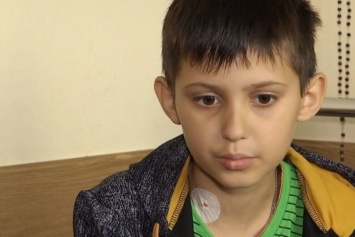 Зловещую болезнь: семья 11-летнего мальчика умоляет о помощи