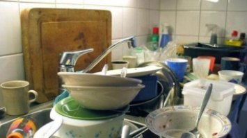 Приметы и суеверия: почему нельзя оставлять грязную посуду на ночь