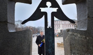 В Киеве 24 ноября пройдут поминальные панихиды и траурные мероприятия ко Дню памяти Голодомора