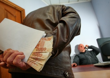 В Москве на двух следователей заведено дело за взятку в 5 млн рублей