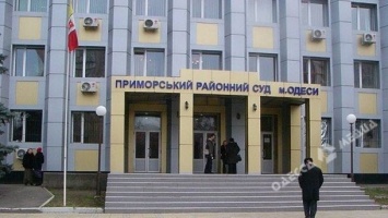 Уже завтра судья Приморского района и прокуратура могут отправить за решетку невиновную женщину в угоду контрабандисту