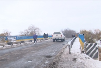 На Николаевщине жители села опасаются обрушения моста и требуют от власти принять меры